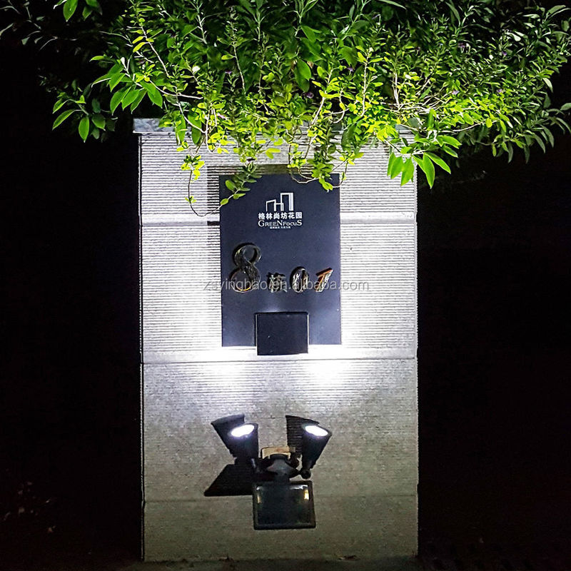 Energía solar de doble cabeza mejorada doble focos 12 LED luz de jardín exterior