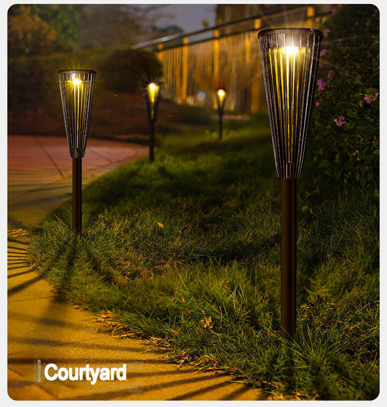 Lámpara de jardín solar LED a prueba de agua para jardín del patio de la villa Temperatura de trabajo -10 60C