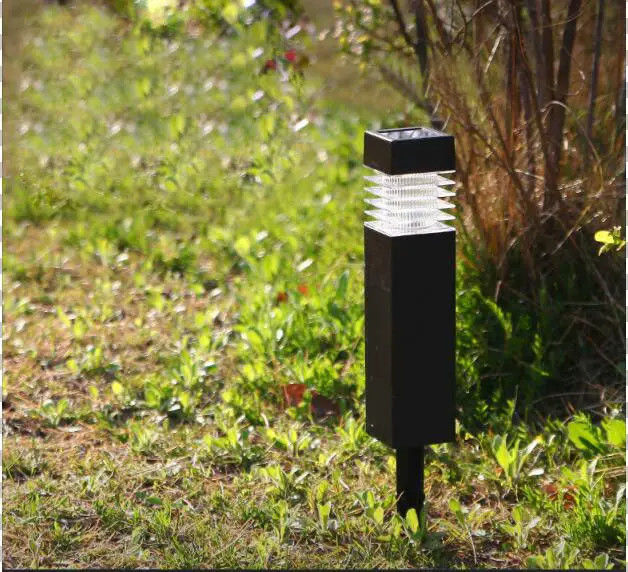 Lámpara LED de pasarela exterior para el camino de la estaca del jardín Iluminación de paisaje con energía solar
