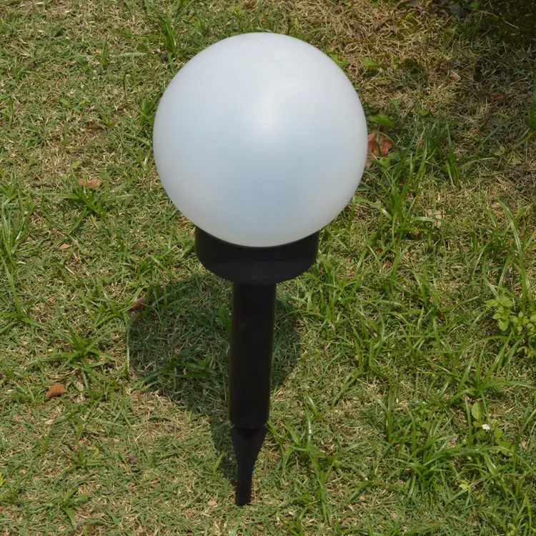 Luzes solares enchufe para y la iluminación exterior de la carretera a prueba de agua a 2700K temperatura de color