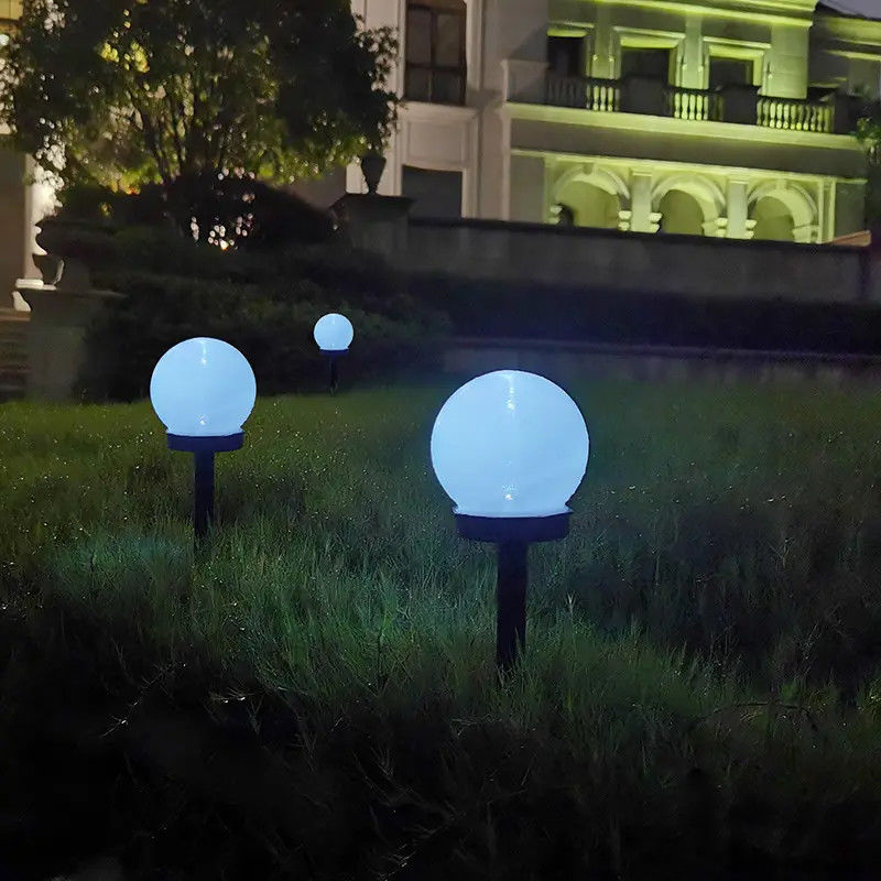 Luzes solares enchufe para y la iluminación exterior de la carretera a prueba de agua a 2700K temperatura de color