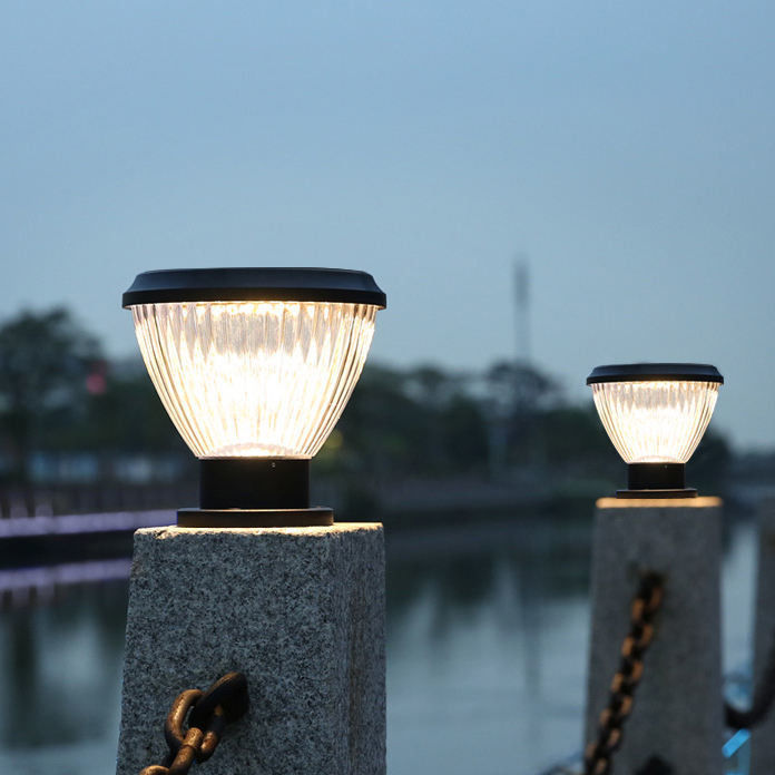 Luces solares para jardines Puerta de pilar Luz LED para jardín Paisaje Decoración del patio
