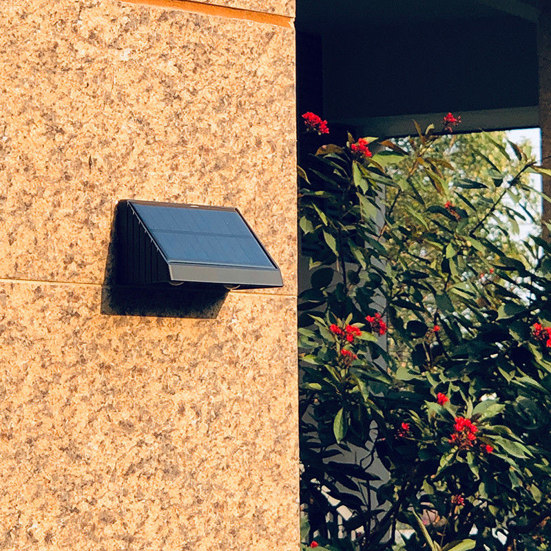 28±5LM lámpara flujo luminoso Led jardín luz solar de pared para la decoración del patio