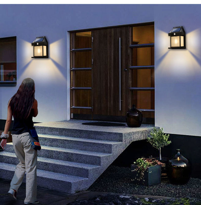 80lm/w Decoración de jardín de patio Lámpara de pared solar impermeable con sensor de movimiento