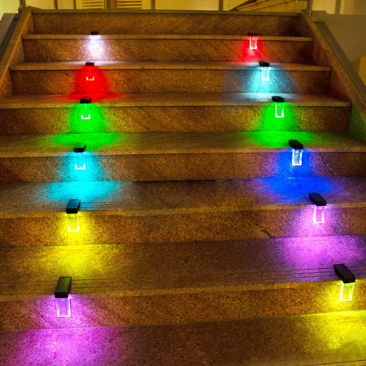 Lámparas de jardín al aire libre de jardín escalón de la pared Sconce LED de decoración solar con IP65 impermeable