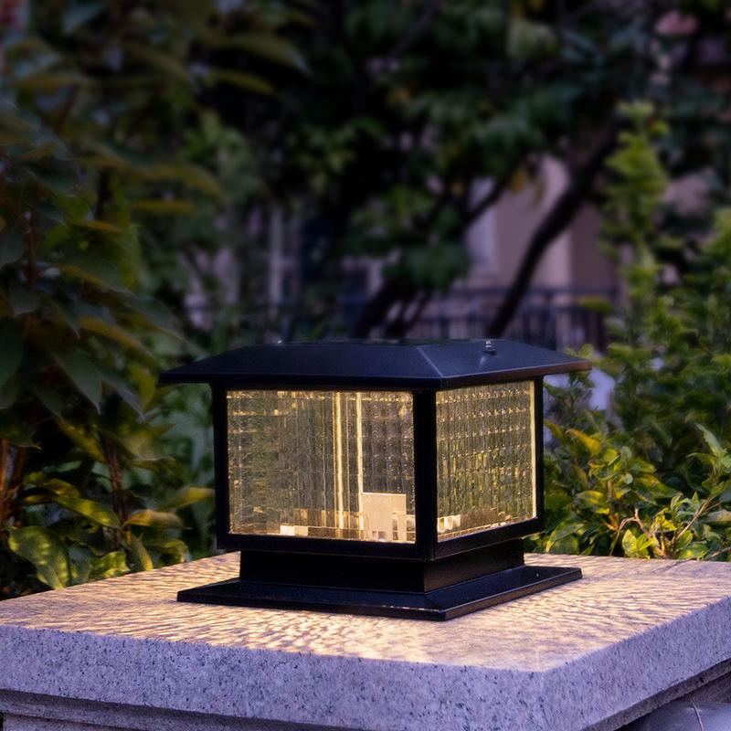 Lámpara de pilar LED solar moderna para el exterior Iluminación del patio del parque Voltado de entrada V 3.7V