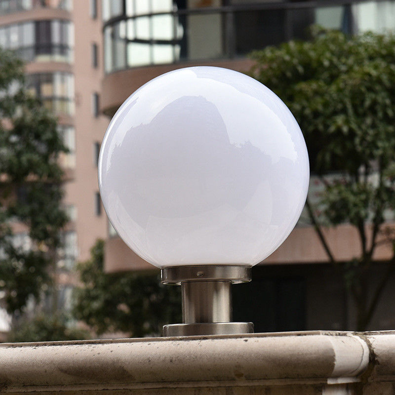 360° Ángulo de haz de plástico redondo de la cerca solar luces de poste con temporizador remoto y 3 colores