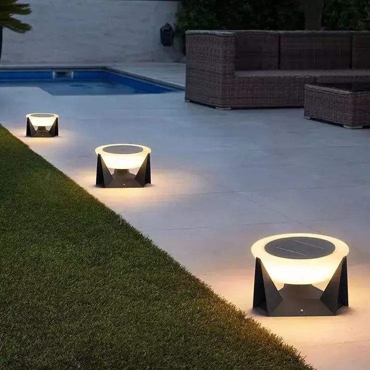 Luz solar LED exterior para decoración de jardines IP65 resistente al agua Luz de paisaje 85lm/w