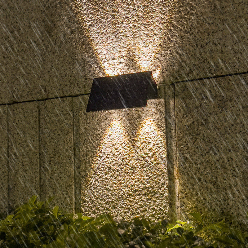 2800-3200K Temperatura de color Iluminación solar para jardín exterior