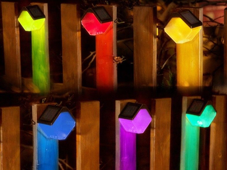 Lámpara de luz solar LED calurosa y de color RGB lámpara de pared para cubierta exterior decorativa