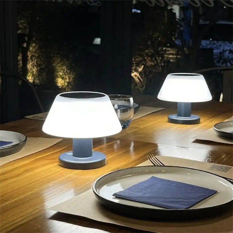 Índice de reproducción de color 80 Ra Lámpara nocturna solar de patio para ambiente de comedor y bar