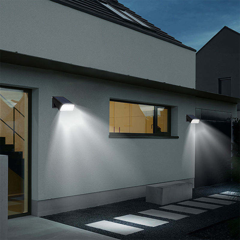 Luces de jardín de pared solares súper brillantes impermeables y duraderas para la protección del patio