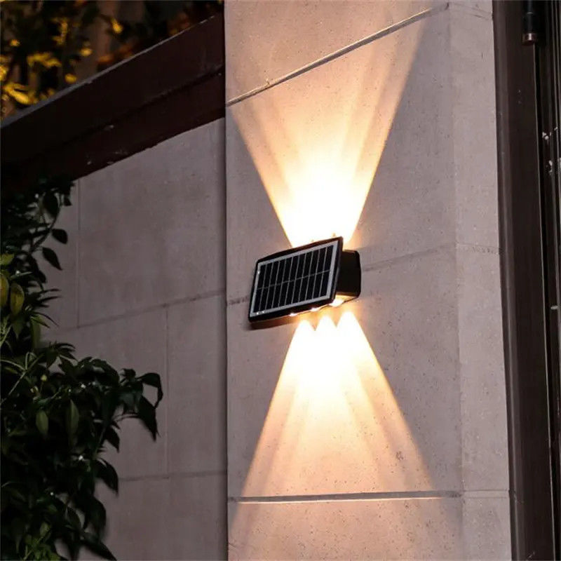 Villa destacan el jardín de la pared luz solar del patio con índice de reproducción de color 80 Ra