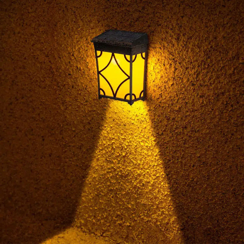 1Lámpara de sensor de movimiento LED de voltaje de entrada de.2V para jardín exterior Lámpara de pared solar impermeable