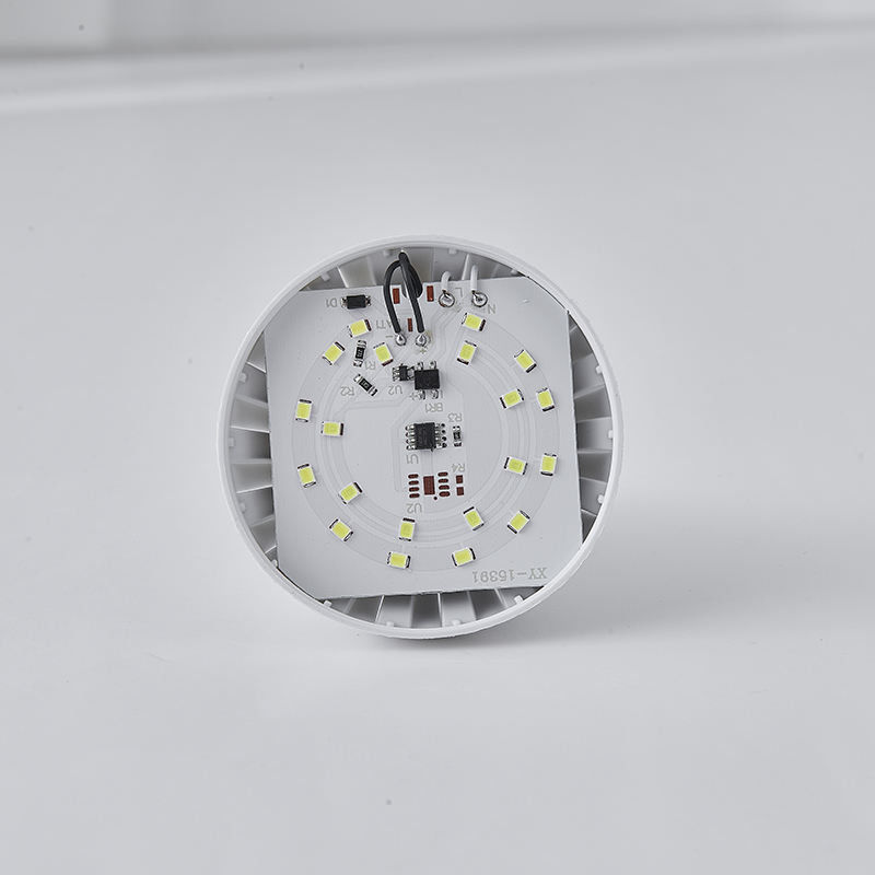 Luz de emergencia de campamento portátil y recargable 7W / 9W / 12W / 15W Duración de vida 50000 horas
